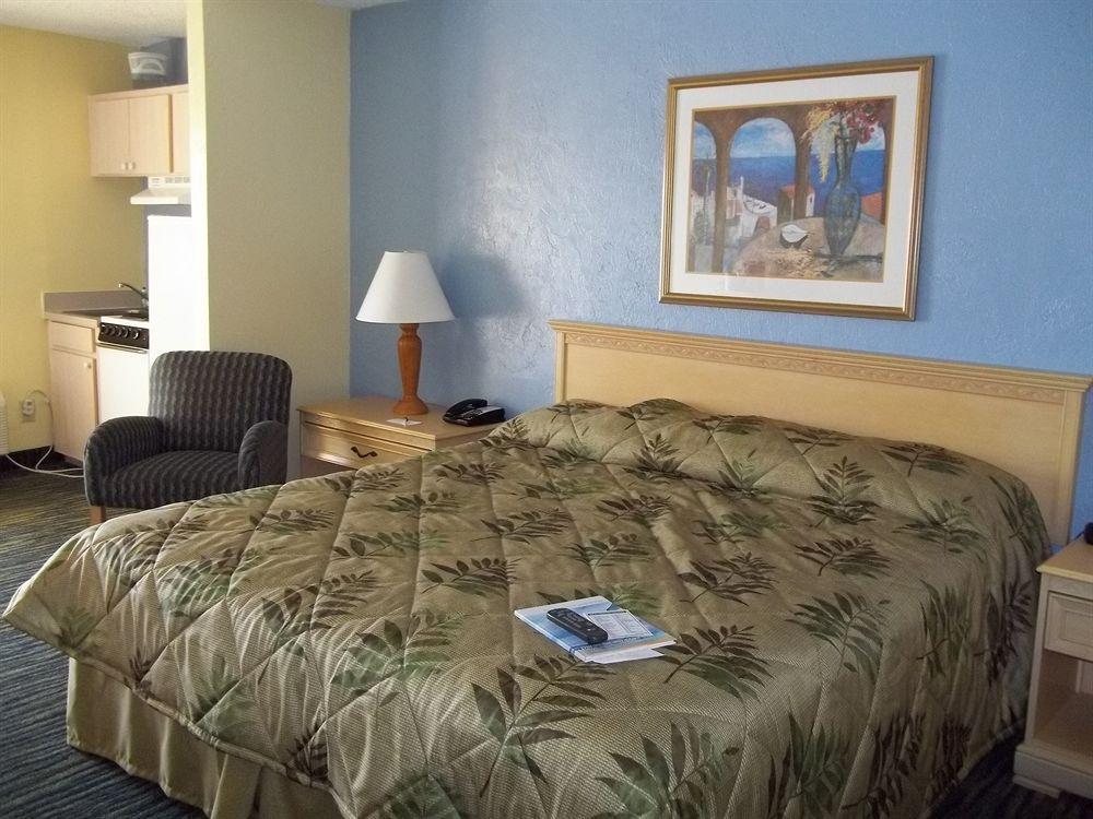 Holiday Inn Express & Suites Oceanfront Daytona Beach Shores By Ihg Dış mekan fotoğraf