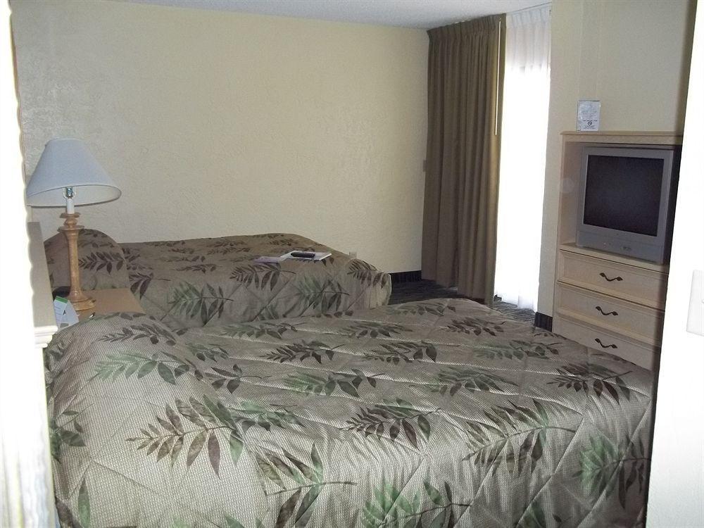 Holiday Inn Express & Suites Oceanfront Daytona Beach Shores By Ihg Dış mekan fotoğraf