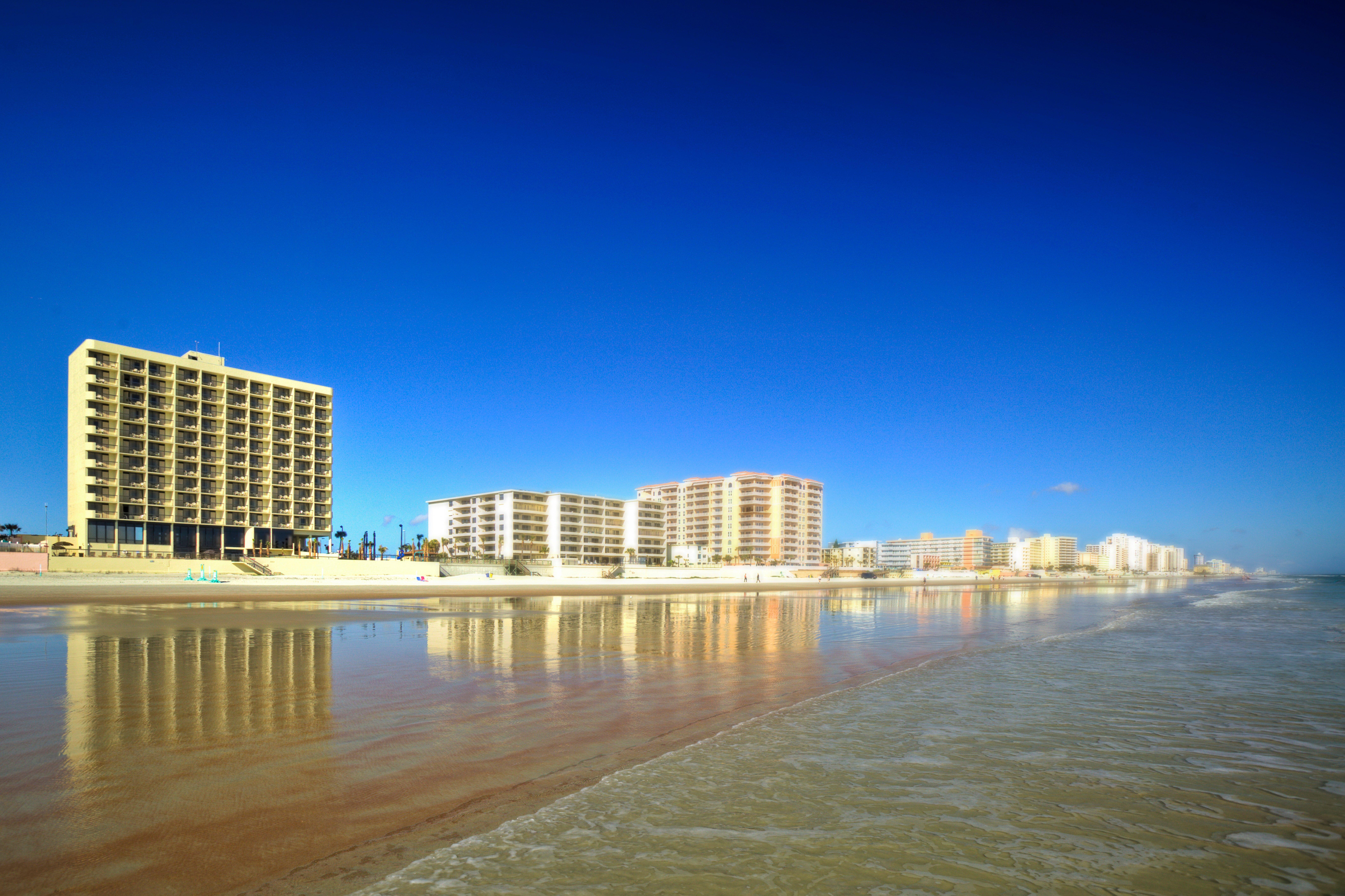 Holiday Inn Express & Suites Oceanfront Daytona Beach Shores By Ihg Dış mekan fotoğraf
