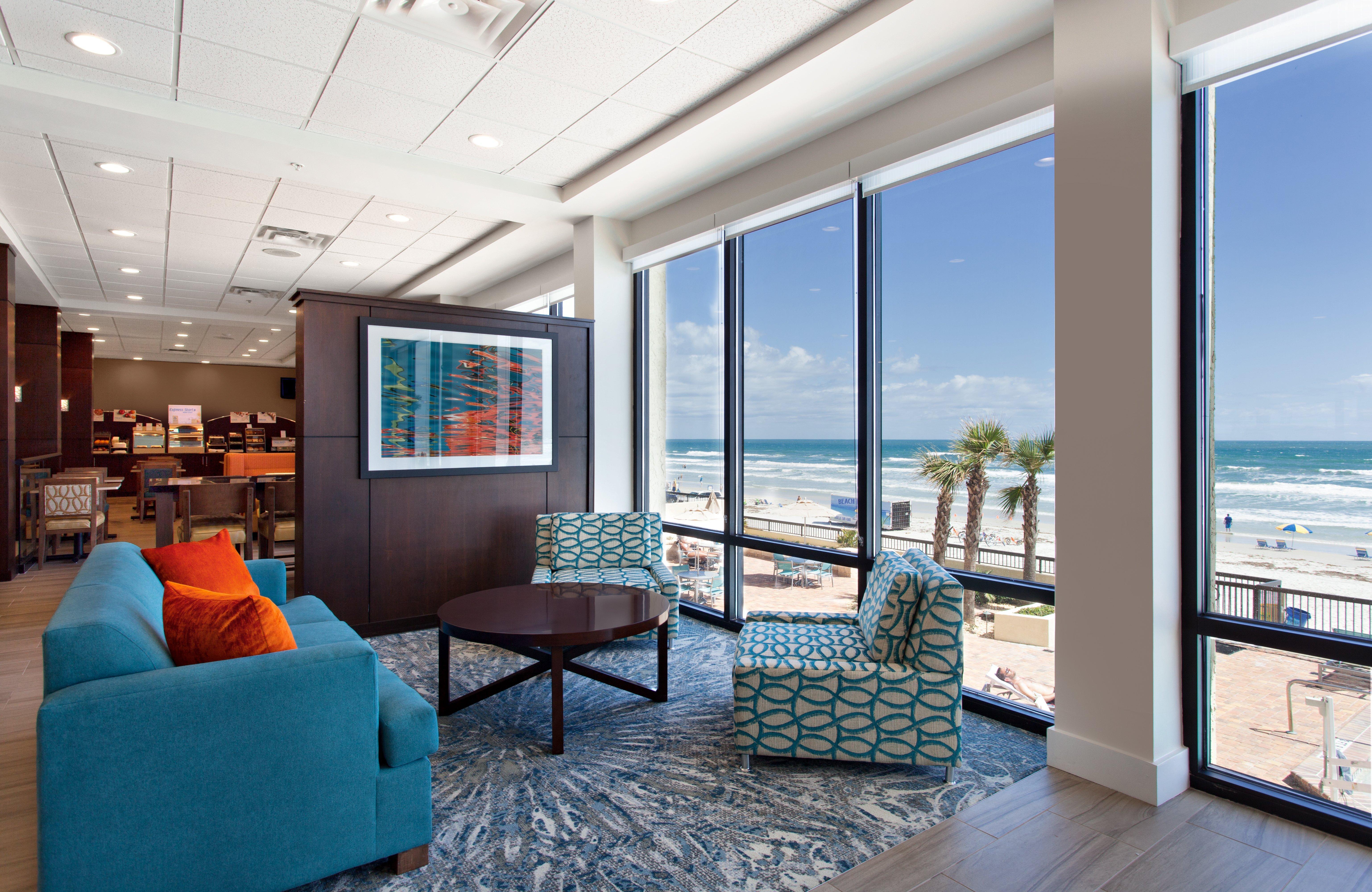 Holiday Inn Express & Suites Oceanfront Daytona Beach Shores By Ihg Dış mekan fotoğraf