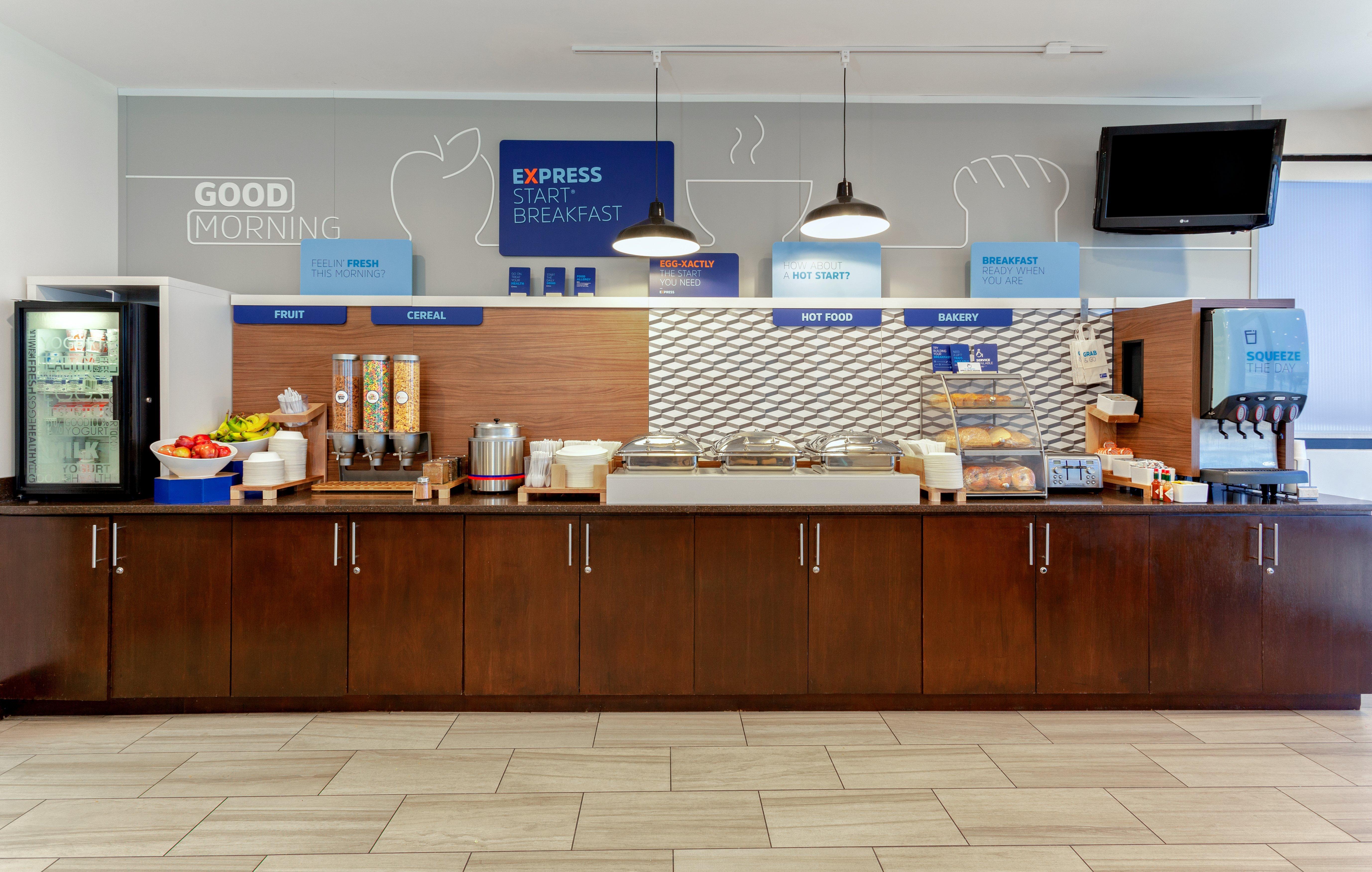 Holiday Inn Express & Suites Oceanfront Daytona Beach Shores By Ihg Dış mekan fotoğraf
